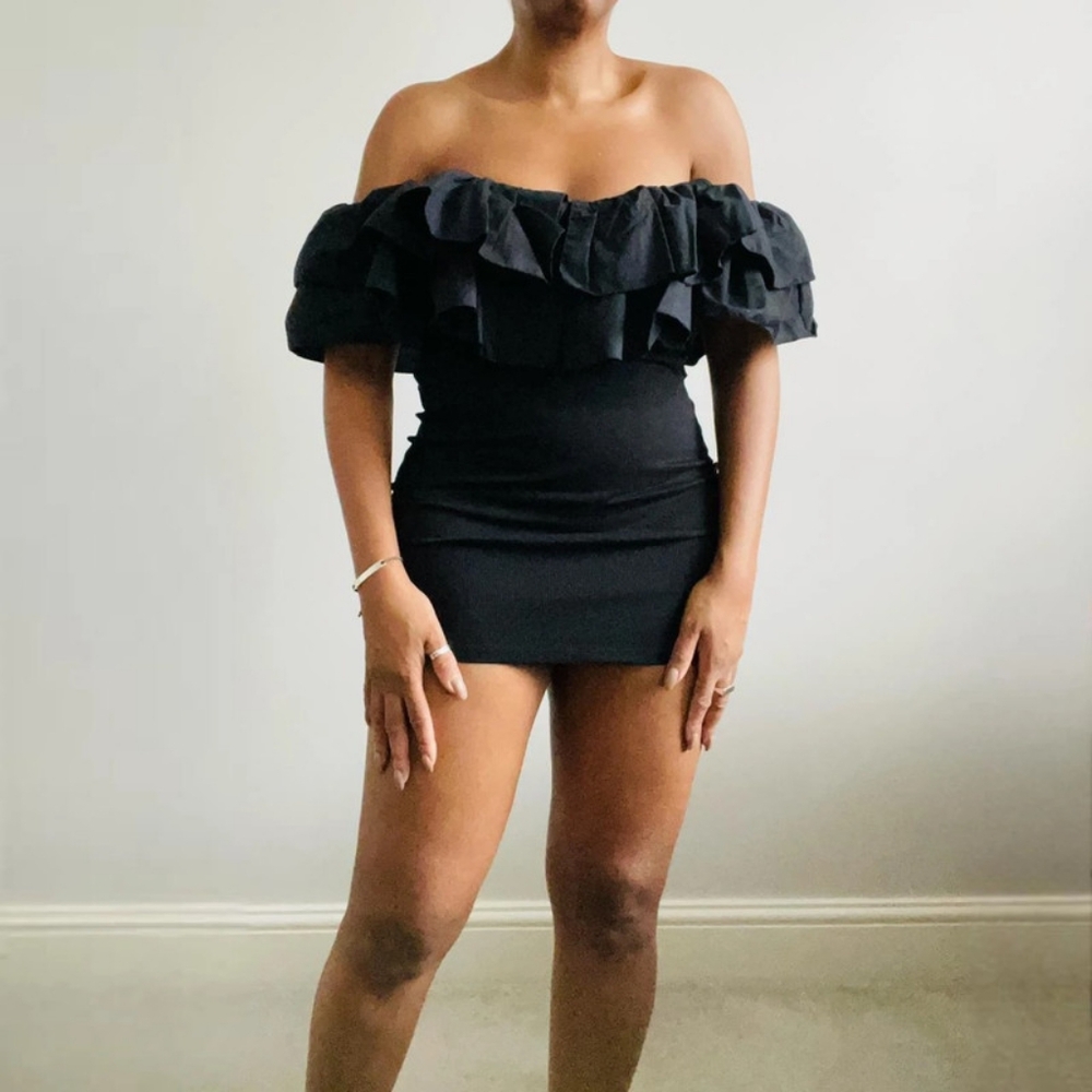 Zara black short fitted ruffled dress